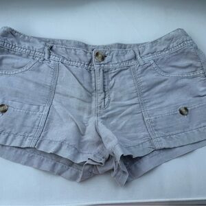American Eagle Outfitters sand Colored Women Short Shorts